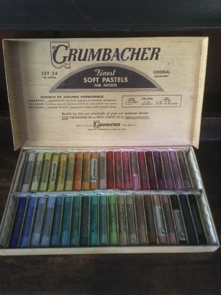 Vintage Grumbacher Set No.  34,  40 Soft Pastels Art Supplies
