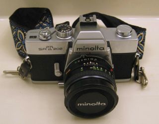 Vintage Minolta Srt202 35 Mm Film Camera With 2 Lenses And Accessories