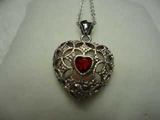 Vintage 925 Sterling Silver Filigree Heart Pendant With Garnet Necklace.