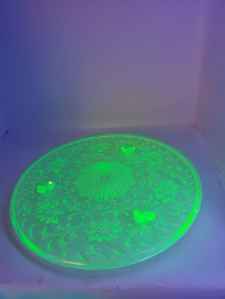 Vtg Us Glass 3 Footed 10 " Green Depression Glass Cake Plate Uranium