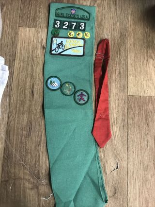 Vintage Girl Scout Green Hill Council Sash / Patches / Pins 1980s