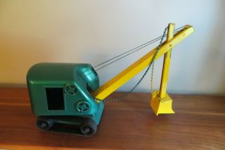 Vintage 1960s Pressed Steel Structo Construction Co.  Shovel Crane Green & Yellow