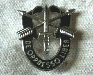 Vintage Us Special Forces De Oppresso Liber Black Enamel Hat Pin Exc
