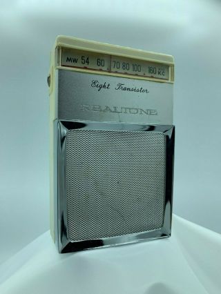 Vintage Realtone Eight Transistor Radio Tr - 1820 Made In Japan - Beige -