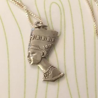 Vintage Sterling Silver 925 Queen Nefertiti Charm Pendant Box Chain Detailed