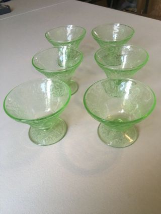 Set Of 6 Vintage Glass Green Depression Sherbert/dessert Footed Cups