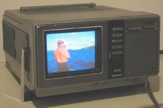 Vintage 1981 Hitachi Cn 200 5 " Portable Color Tv Ac Dc Ch.  Search Japan Perfect