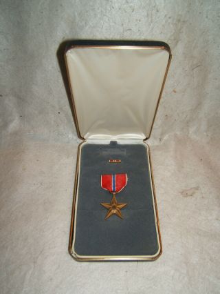 Vietnam War Era Bronze Star Medal W/ Case Vtg Old