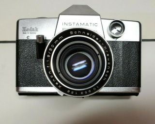 Vintage Kodak Instamatic Reflex Camera W F/1.  9 50mm Schneider Kreuznach Xenon L