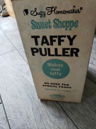 Vintage Suzy Homemaker Taffy Puller Maker 1960 