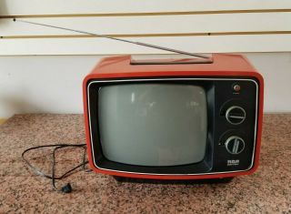 Vintage 1975 RCA Solid State Red Portable Television 3
