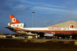 35mm Colour Slide of leased Malaysian Airlines DC - 10 - 30 N113WA 2