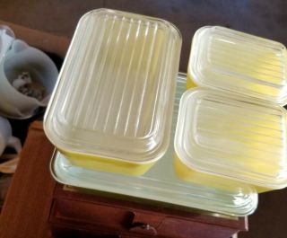 4 Vintage Pyrex Refrigerator Dishes And Lids Yellow,  Blue 501,  502,  503