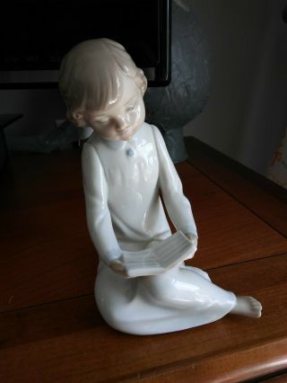Vintage Zaphir Lladro Porcelain Figurine Child Reading 6.  5 " Spain