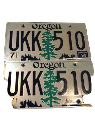 1992 Oregon State Mountain Pine Tree Car License Plate Tag Set Pair Ukk 510