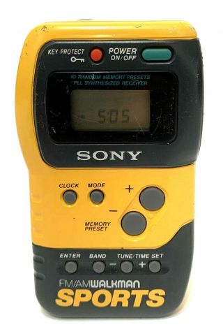 Vintage Sony Walkman Sports Fm/am Portable Radio Srf - M70