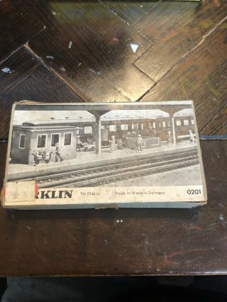 Vintage Marklin Set Of 10 - Metal Model Train Platform Figures - Ho