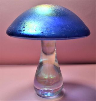 Vintage Large Heron Art Glass Mushroom Paperweight Blue Iridescent Lustre 17 Cm