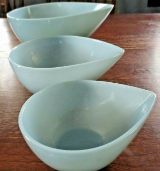 Vintage Fire King Lt.  Blue Teardrop Nesting Bowls Set of Three 2