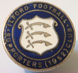 Ilford Fc Vintage 1952 Supporters Club Maker W.  O Lewis Badge Button Hole 22mm Sq
