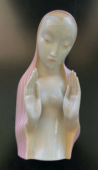 Vintage Madonna Virgin Mary Figure - Ceramic Porcelain Bust.  8 - 1/2 In.  Tall