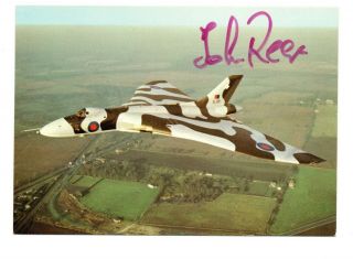 Postcard - Vulcan Flying - Signed Sqn Ldr John Reeve - Pilot - Xm607 - Falklands