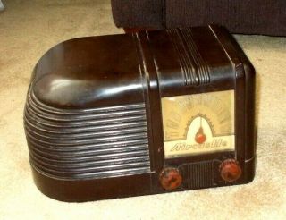 Vintage 1940`s Art Deco Aircastle Brown Bakelite Tube Radio