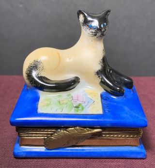 Limoges France Peint Main Siamese Cat Blue Book Porcelain Trinket Box Vintage