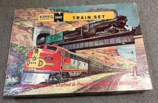 Vintage Atlas Train Set 16 - 564 N Gauge 4 - 6 - 2 AT & SF Loco,  NR 2
