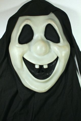 Vtg.  Fun World Div.  Sarah Spook Ghost Mask Fantastic Faces Scream Cotton Shroud