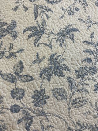 Vintage Blue & White Floral Cotton Quilt Ticking Fabric Back 90 " X 88 "