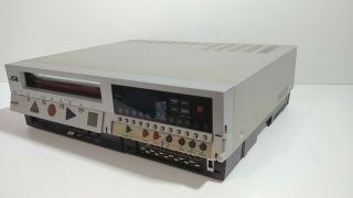 Vintage JVC HR - D120U video cassette Recorder 3
