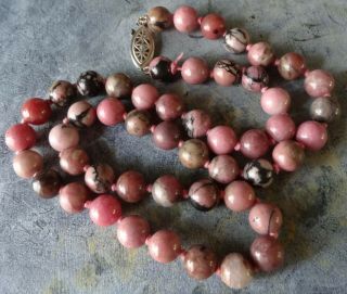 Vintage Pink Black Rhodonite Stone Bead Necklace Push Clasp - R156