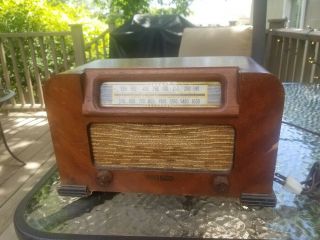 Vintage 1942 Philco Model 42 - 321 Wooden Table Top Tube Radio - Nr