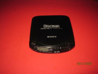 Sony D - 131 Walkman Discman Mega Bass Cd Compact Disc Player Black Vintage