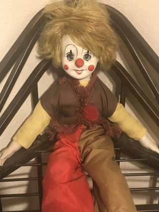 Rare Vintage Creepy Porcelain Clown Cloth Doll Music Box Blinking Eyes Moving 2