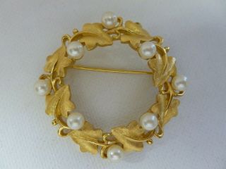 Vintage Crown Trifari Brushed Gold Tone Leaf Faux Pearl Wreath Brooch