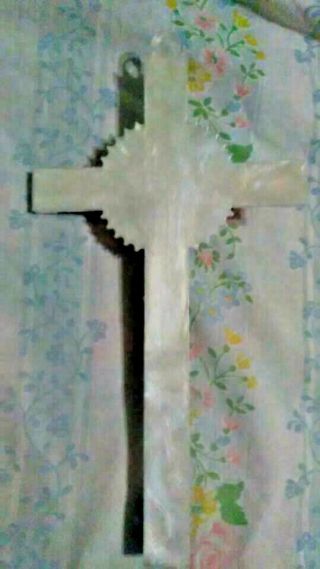 VTG WHITE PLASTIC CRUCIFIX w/SILVER CORPUS 1960s Catholic Cross of Jesus Christ 3