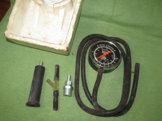 Vintage Cm Vacuum / Fuel Pump Pressure Gauge W/good Hose & Fittings