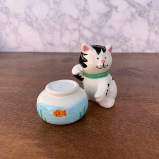 Vintage Russ Cat And Fishbowl Salt And Pepper Shakers Set White Black