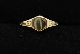 Vintage 1930s Era 14k Yellow Gold Greek Key Engravable Baby Ring Sz 1 (0.  72g)