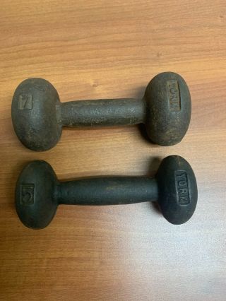 Set Of 2 Vintage York Barbell Bun Style Dumbbells 5lb And 7lb (12lbs Total)