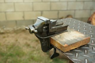 Vintage No.  2 Table Mount Vise 2  Jaws,  Cast Iron Jewelers Hobby Vice Made In Usa