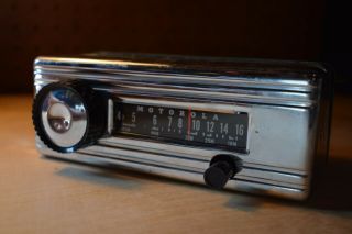 Vintage Motorola Shortwave Car Radio