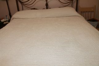Vtg Ivory Ribbed Chenille Full/double Bedspread 100 Cotton Nice/clean