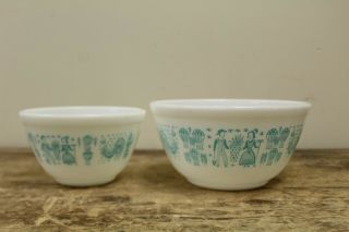 2 Vintage Pyrex Amish Butterprint Nesting Mixing Bowls 401 & 402 Turquoise Set
