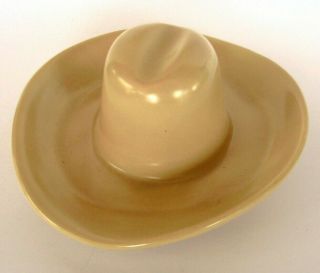 Vintage Catalina Pottery Cowboy Hat Ashtray Coin Tray Off White / Ivory Excelent