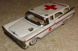 Vintage Yonezawa 1959 Buick Station Wagon Ambulance Tin Friction 9 "