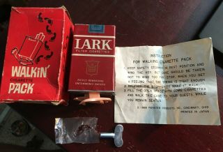 Vintage 1966 Poynter Products Wind Up Walking Lark Cigarette Pack Orig Box & Key