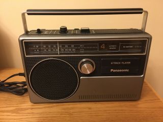Vintage Panasonic Portable 8 Track Tape Player Am Fm Radio Model Rq - 831a